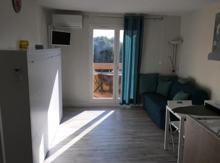 Rénové Balcon Ensoleillé Et Calme Appartamento La Londe-les-Maures