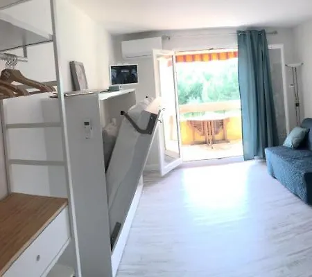 Studio Renove Balcon Ensoleille Et Calme La Londe-les-Maures Exterior photo